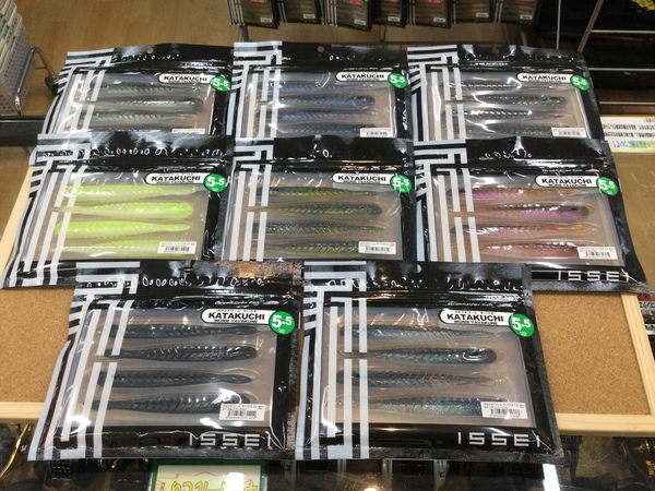 狭山店【新製品入荷情報】第２弾！「一誠　カタクチワーム・ヤバクネ　５．５インチ（新製品・８色新入荷）が、入荷しました！」（狭山店）サムネイル